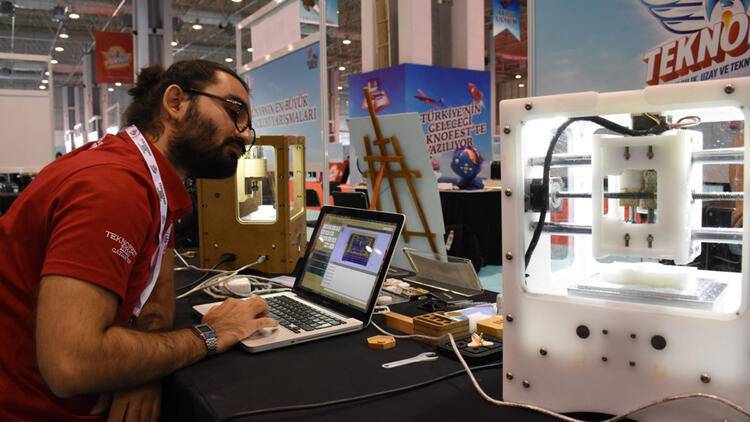 Kayseri’de 3D yazıcı mantığıyla çalışan baskı makinesi geliştirildi