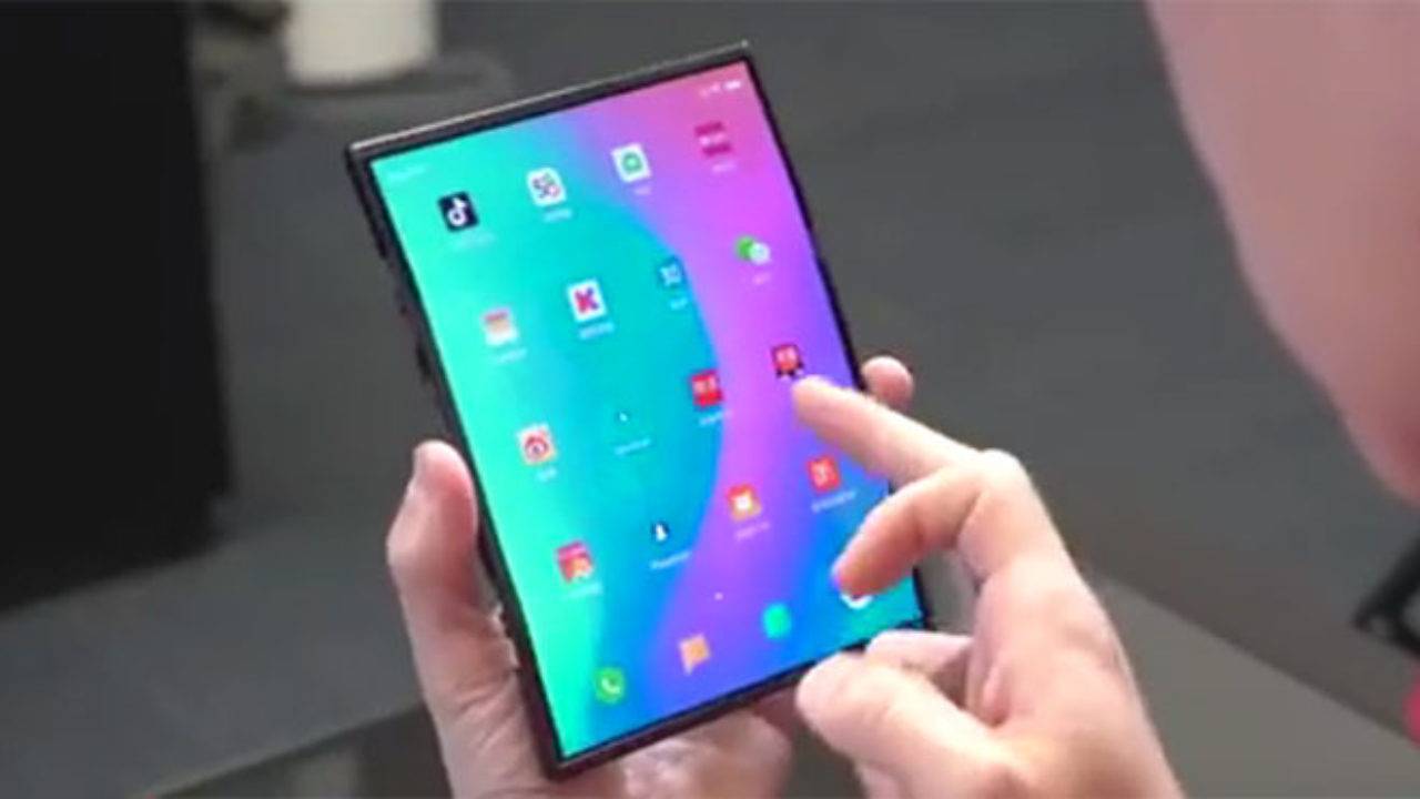 Xiaomi katlanabilir telefonu