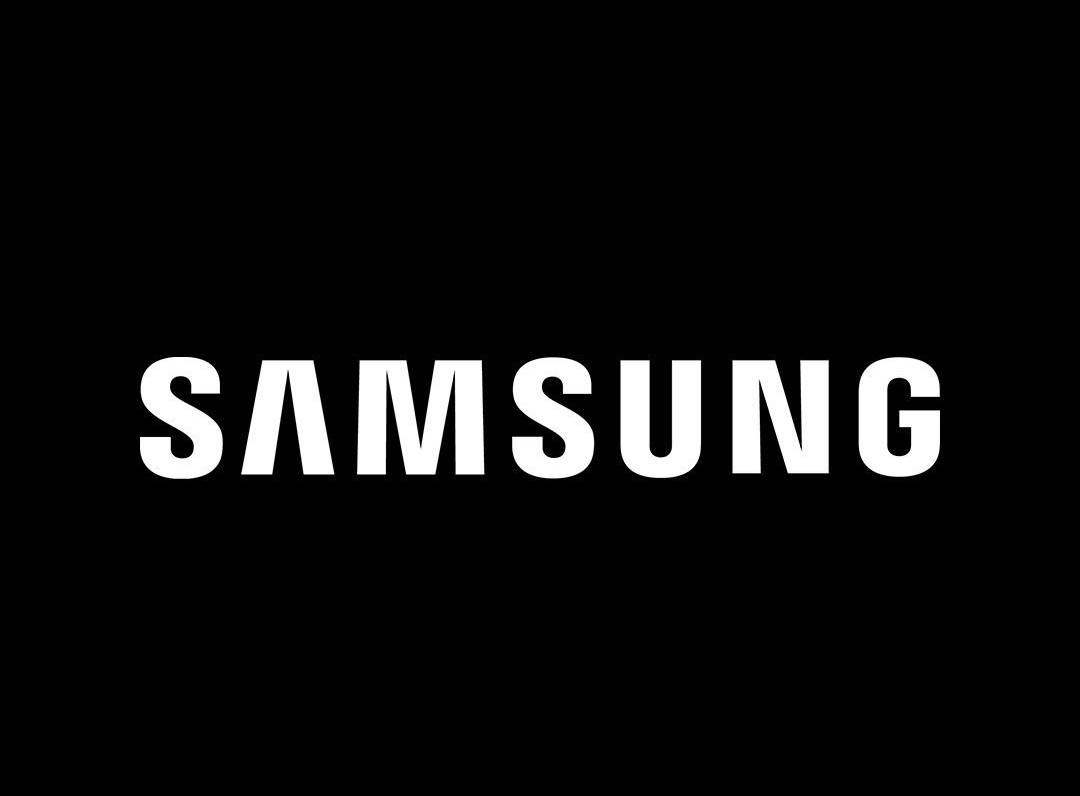 Apple ile dalga geçen Samsung da güç adaptörünü kutudan çıkarabilir