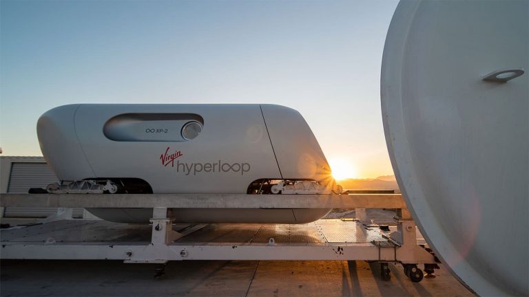 Virgin Hyperloop insanlı test