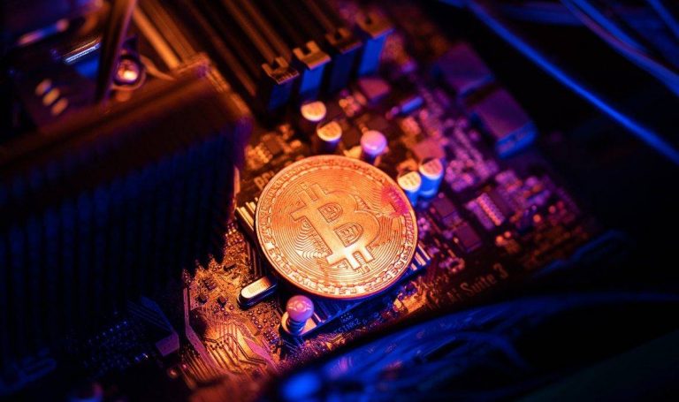 Venezuela ordusu Bitcoin madenciliği