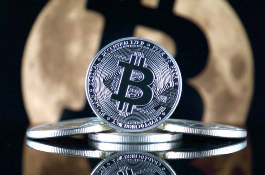 Bitcoin 300 bin TL’yi aştı