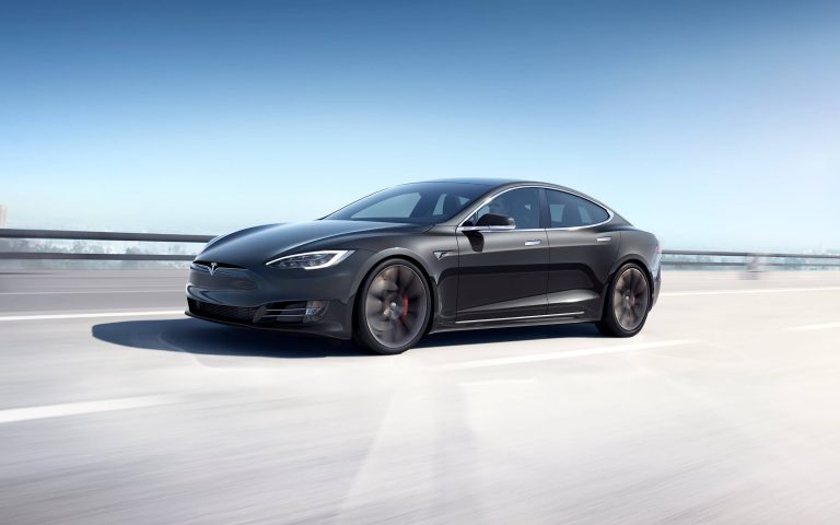 Tesla satış rekoru kırdı