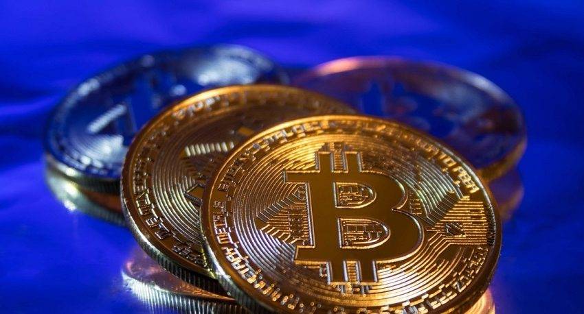 Bitcoin fiyatının düşüşüyle 450 milyar dolar piyasadan çıktı