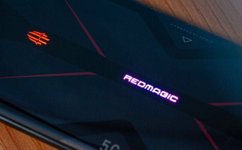 5 dakikada yüzde 50 şarj: Nubia Red Magic 6