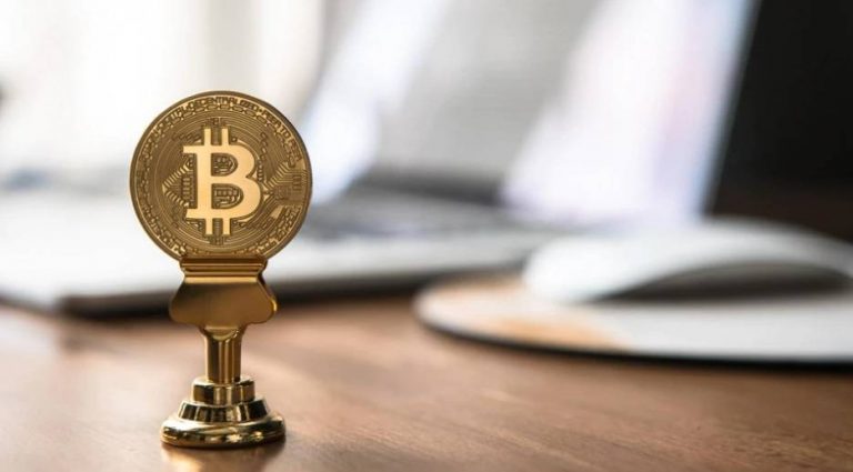Kurumsal şirketler Bitcoin