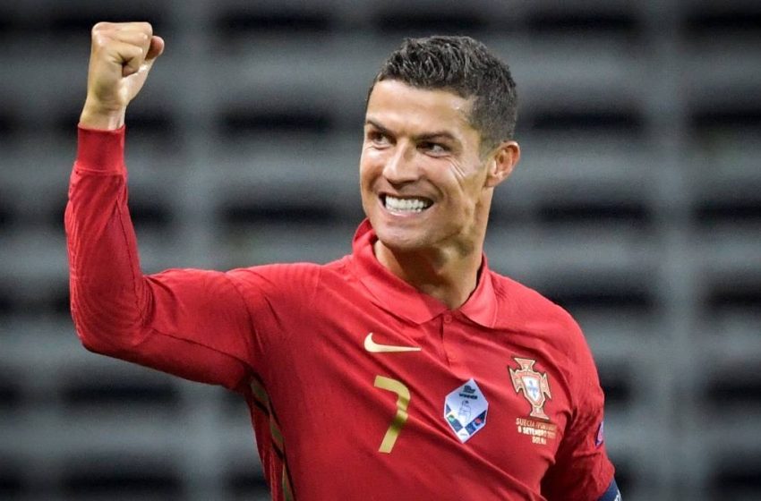 Cristiano Ronaldo Instagram takipçi sayısı 300 milyona ulaştı!
