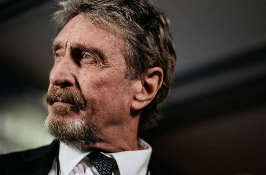 Siber güvenlik uzmanı John McAfee hücresinde ölü bulundu!