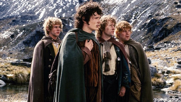 Hobbit ve Yüzüklerin Efendisi hakları açık arttırmaya çıkıyor